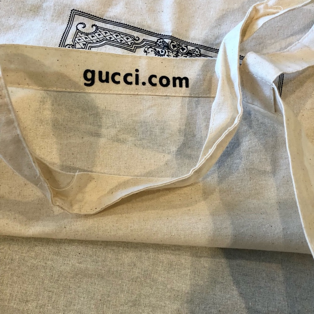 GUCCI Canvas Shopping Tote 👜 - Picture 6 of 8